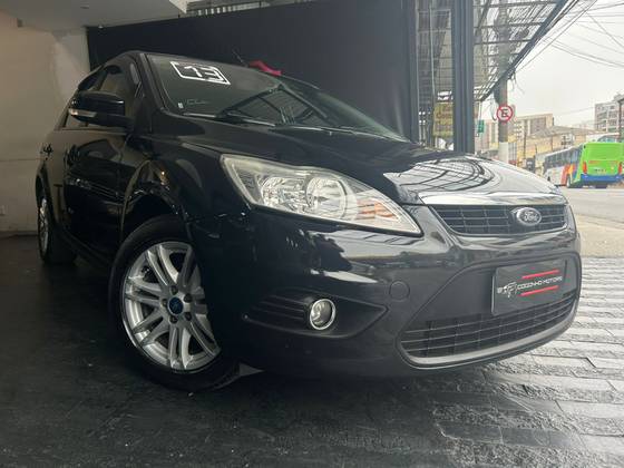 FORD FOCUS 2.0 GLX SEDAN 16V FLEX 4P AUTOMÁTICO